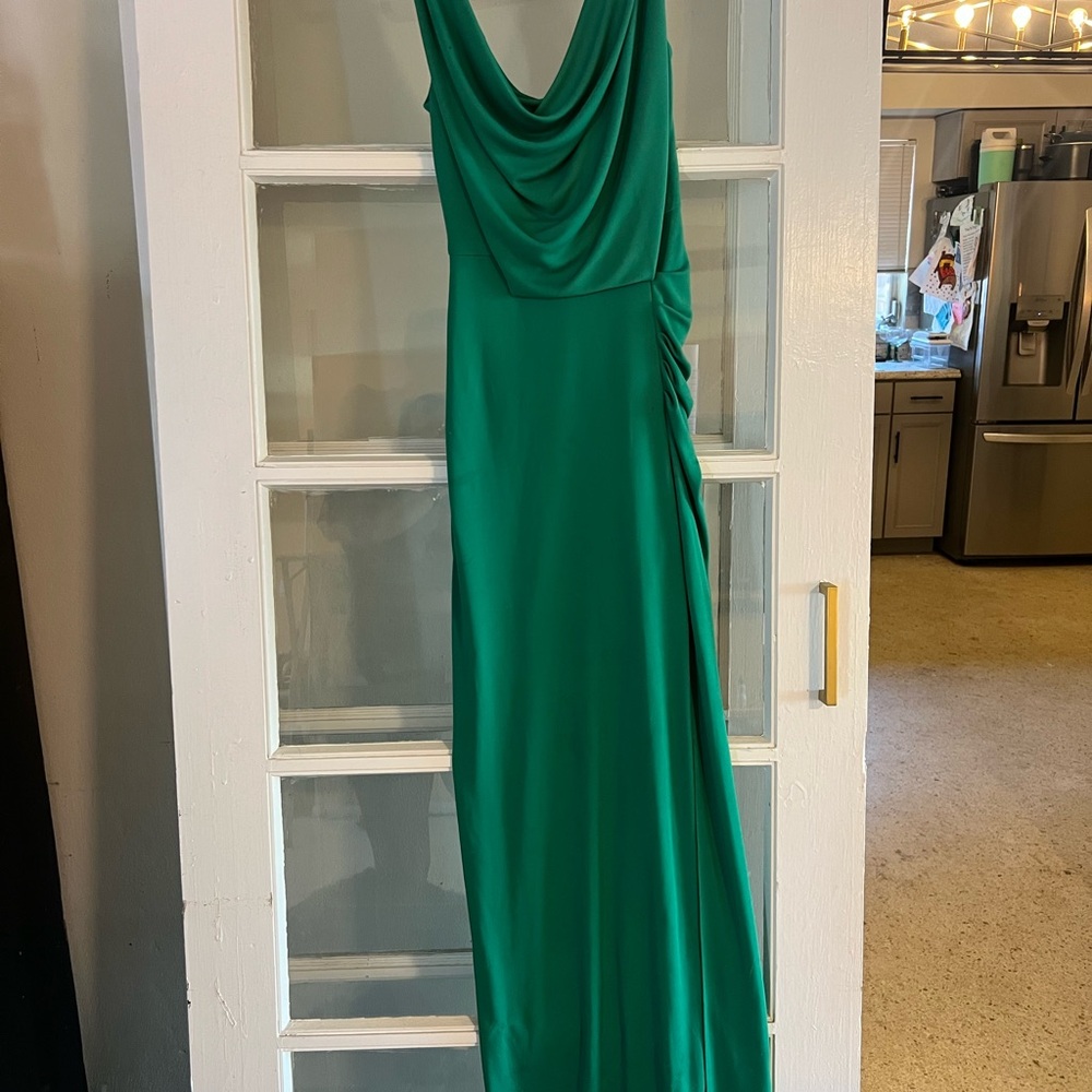 Elegant Green Evening Dress